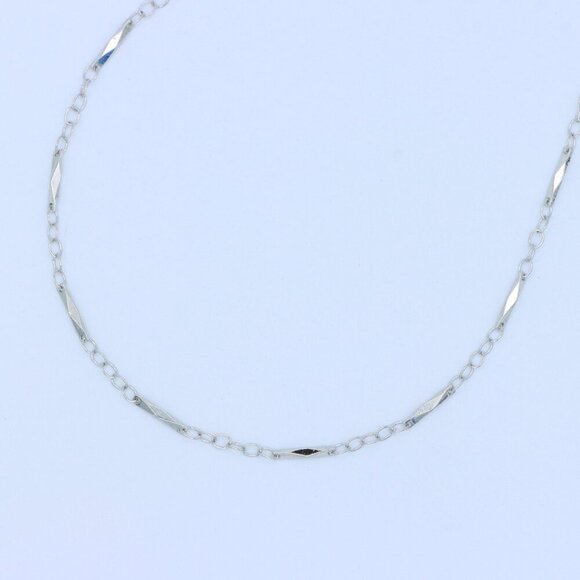 Delicate & Contemporary Necklace Chain, A Lovely Choice for Women, EVCH1738 - Picture 10 of 10